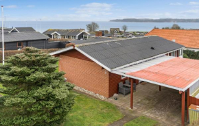 2 Bedroom Beautiful Home In Hejls, Hejls